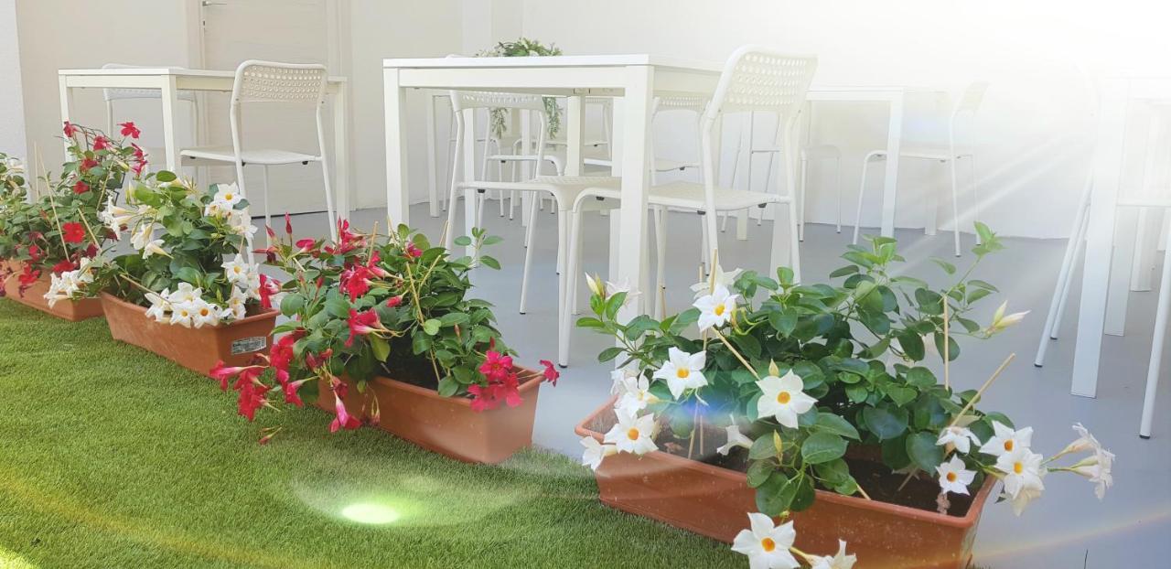 La Smeralda - Boutique Rooms And Breakfast Голфо Аранчи Екстериор снимка