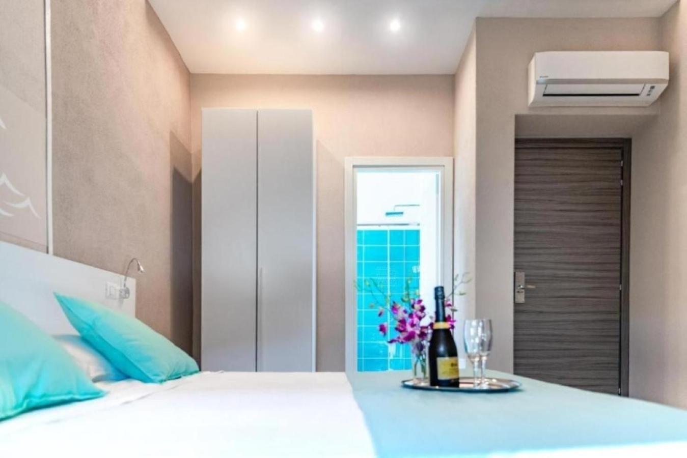 La Smeralda - Boutique Rooms And Breakfast Голфо Аранчи Екстериор снимка
