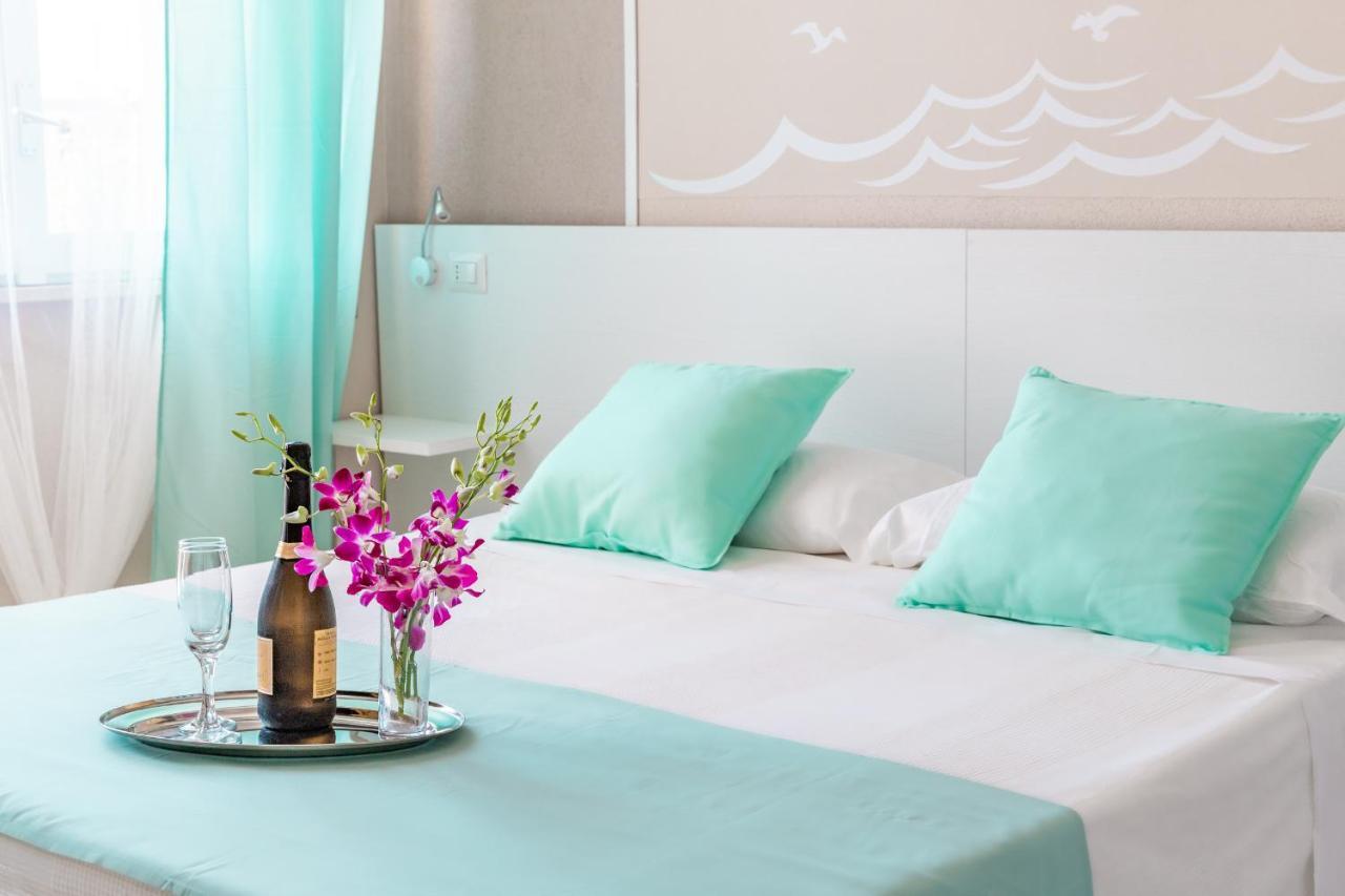La Smeralda - Boutique Rooms And Breakfast Голфо Аранчи Екстериор снимка